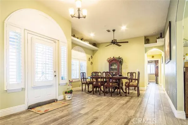 Oak Hills, CA 92344,9735 Elsinore Road