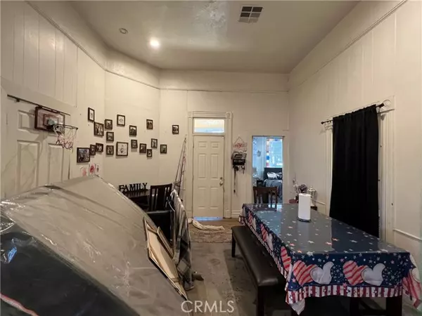 Pomona, CA 91766,810 E 2nd Street