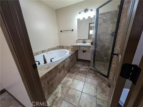 Helendale, CA 92342,27160 Vista Rd #21