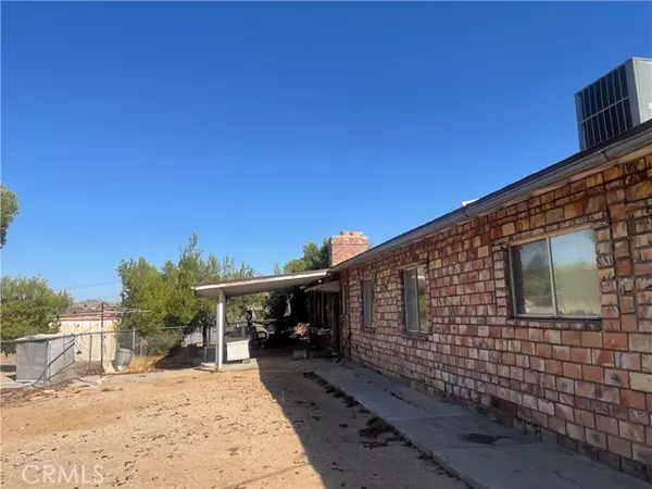 Apple Valley, CA 92307,21355 Pine Ridge Avenue