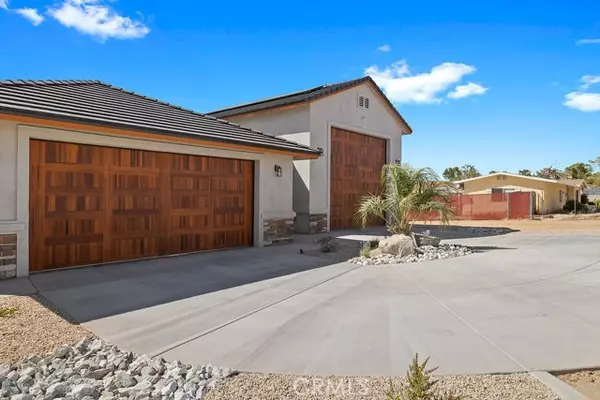 Apple Valley, CA 92307,14118 Monte Verde