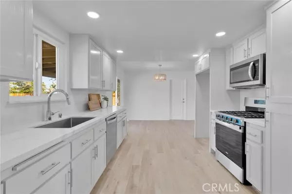 Apple Valley, CA 92308,12520 Tamiani Road