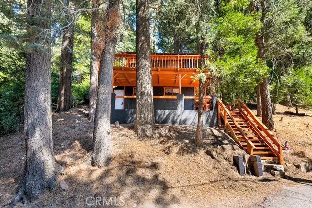 739 Lake Drive, Lake Arrowhead, CA 92385