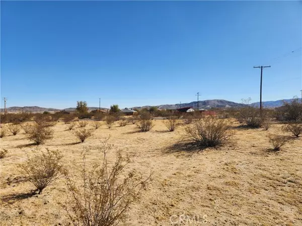 Joshua Tree, CA 92252,18 Sunfair Road