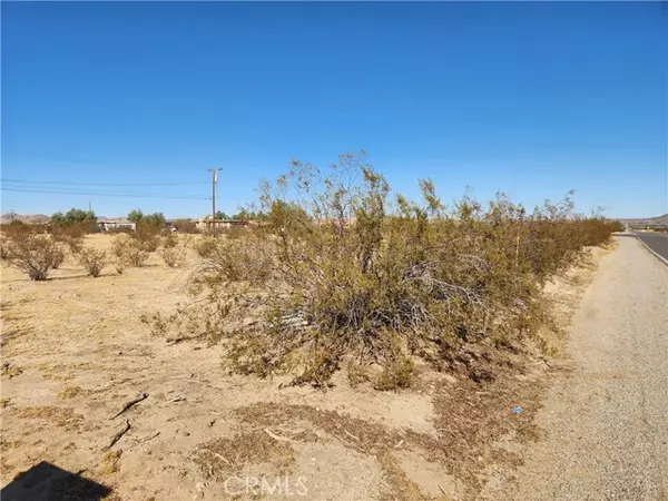 Joshua Tree, CA 92252,18 Sunfair Road