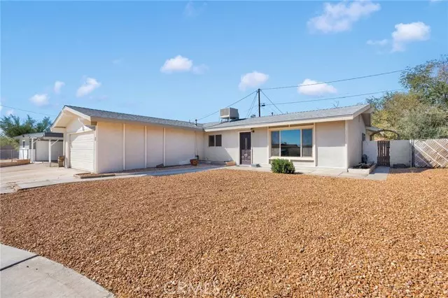 1208 Gen Court, Barstow, CA 92311