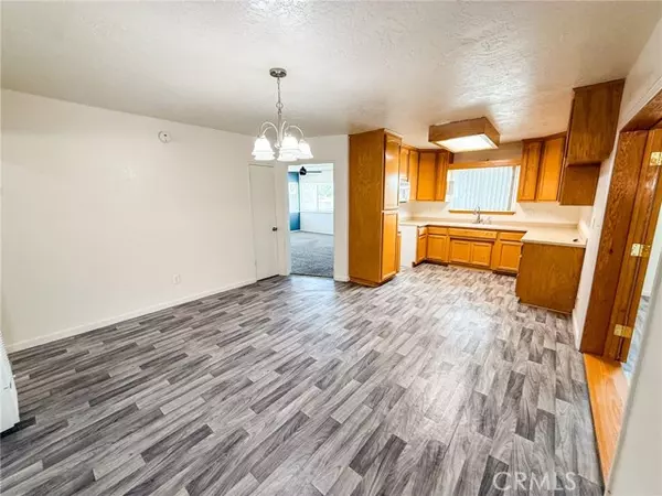 Barstow, CA 92311,29040 Gabilan