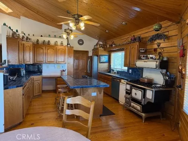 Oak Hills, CA 92344,10328 El Centro