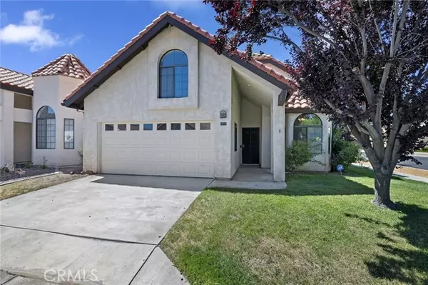 19229 Pine, Apple Valley, CA 92308