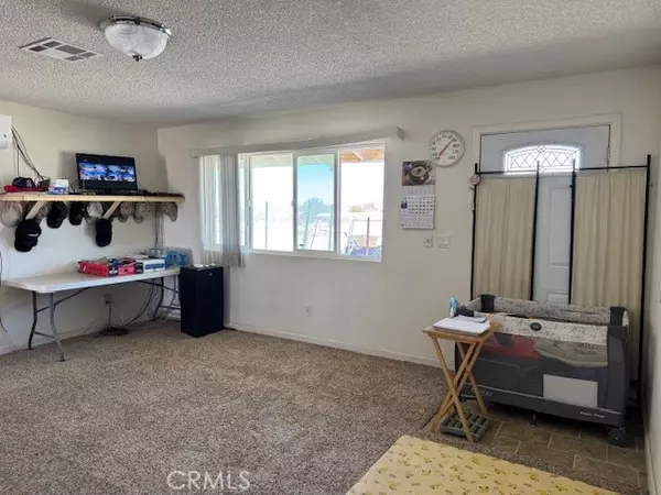 Lucerne Valley, CA 92356,38823 E End Road