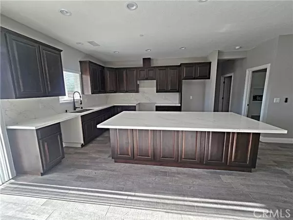 Apple Valley, CA 92307,22645 El Centro Court