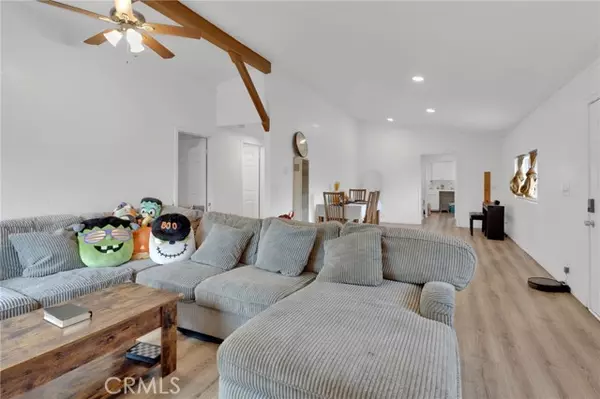 Mentone, CA 92359,1815 Capri Avenue