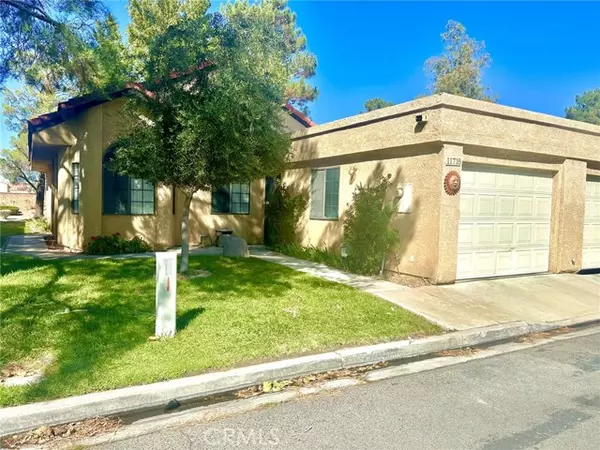 11718 Oak Street, Apple Valley, CA 92308
