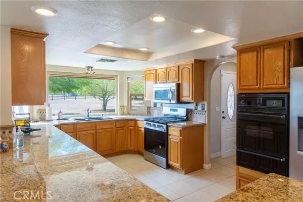 Oak Hills, CA 92344,14064 Tioga