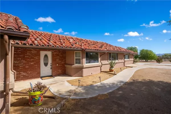Oak Hills, CA 92344,14064 Tioga