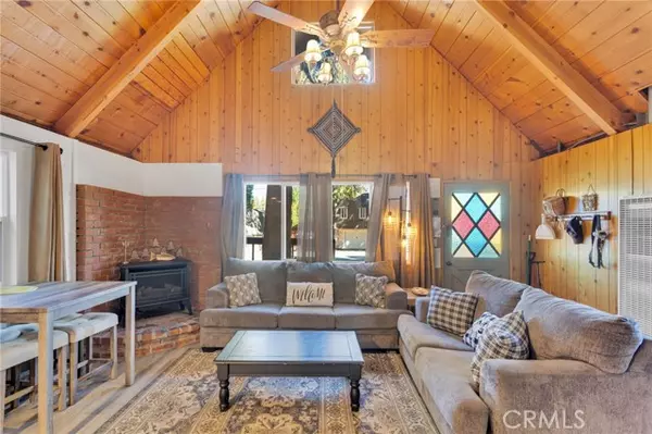 Big Bear Lake, CA 92315,42651 Falcon Avenue