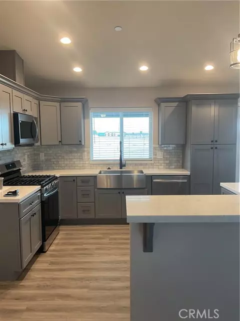 Apple Valley, CA 92308,20997 Valencia Street