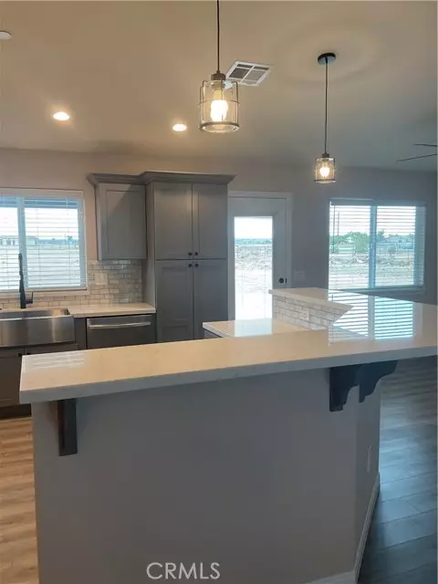 Apple Valley, CA 92308,20997 Valencia Street