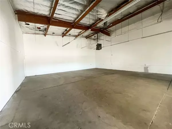 Hesperia, CA 92345,17525 Alder