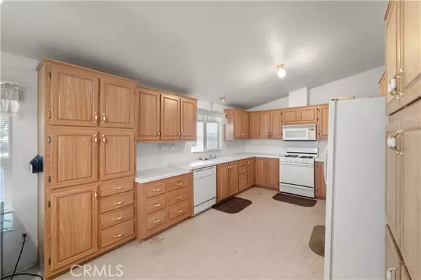 Newberry Springs, CA 92365,46909 Twin Lakes Drive