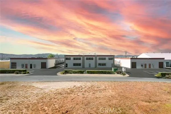 17525 Alder, Hesperia, CA 92345