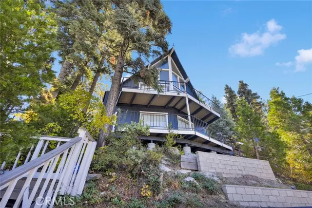 Lake Arrowhead, CA 92352,28919 Palisades
