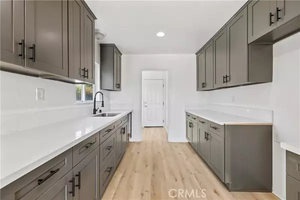 Fontana, CA 92335,18264 Pine