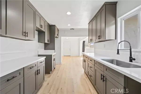 18264 Pine, Fontana, CA 92335