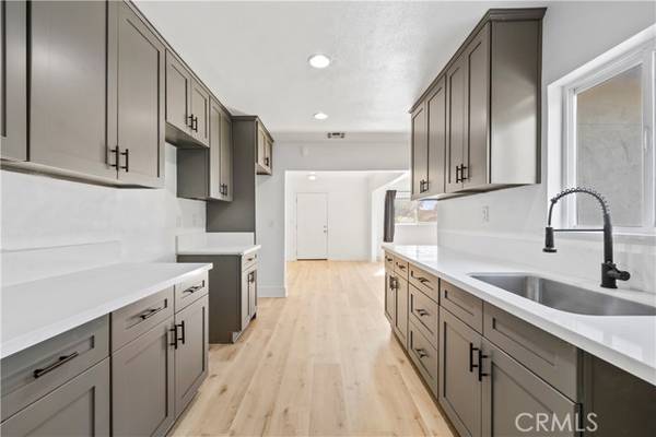 18264 Pine, Fontana, CA 92335