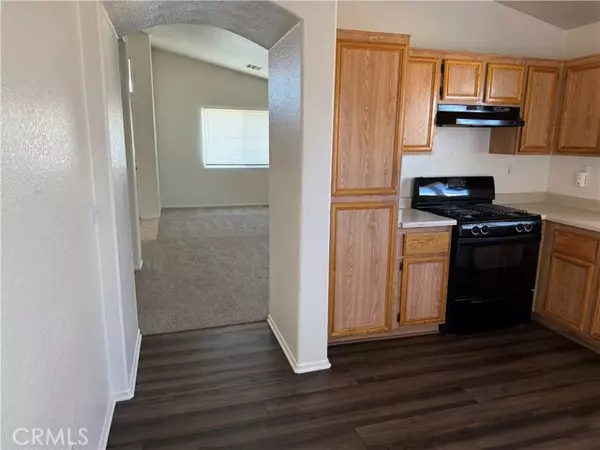 Adelanto, CA 92301,14777 Sandstone