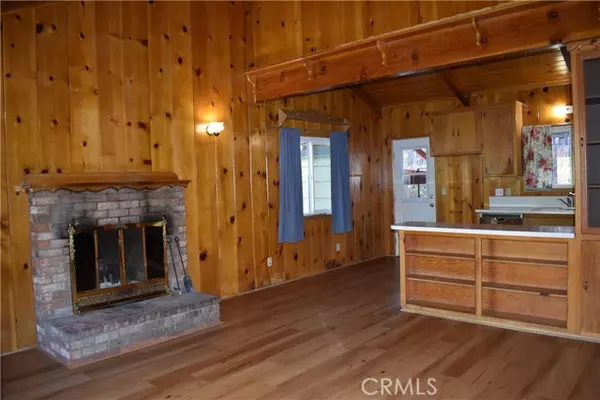 Wrightwood, CA 92397,863 Edna