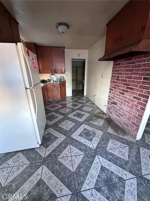 Rialto, CA 92376,262 N Larch Avenue