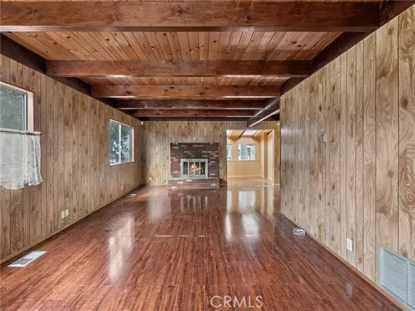 Wrightwood, CA 92397,1725 Linnet