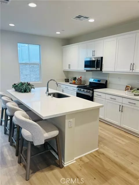 Hesperia, CA 92344,13119 Lancaster