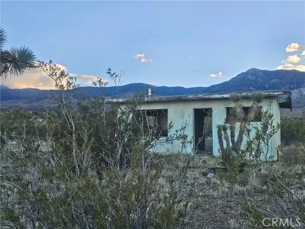 Lucerne Valley, CA 92356,411 Powerline Rd.