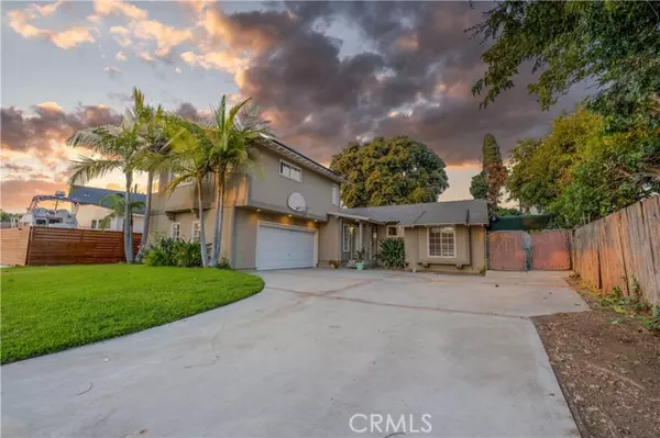908 Magellan Street, Costa Mesa, CA 92626