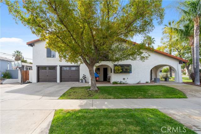 1403 S Main Street, Corona, CA 92882