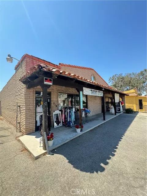 Corona, CA 92882,508 W Grand Boulevard