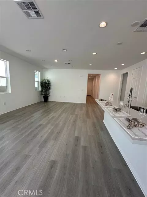 Corona, CA 92883,24115 Hillcrest Drive