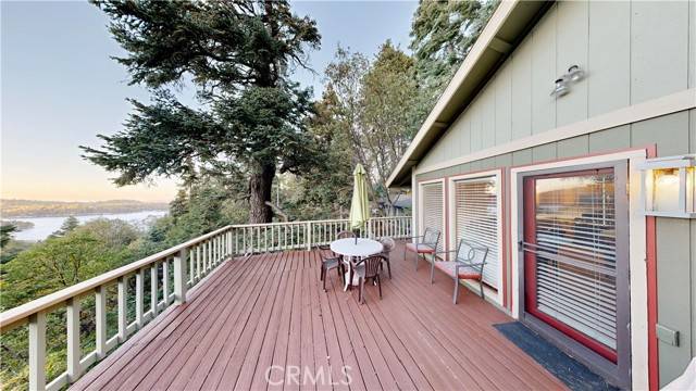 590 Arrowhead Villa Road, Lake Arrowhead, CA 92352