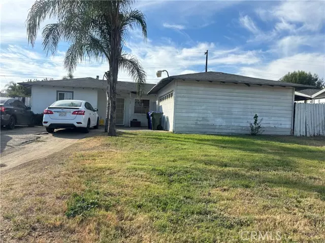 10808 Alameda Avenue, Bloomington, CA 92316