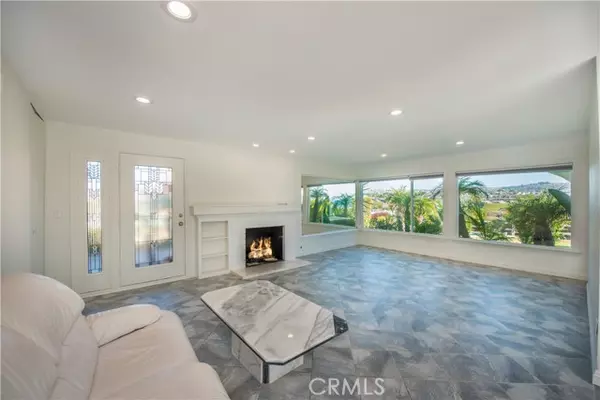 San Clemente, CA 92672,215 Monte Vista #20