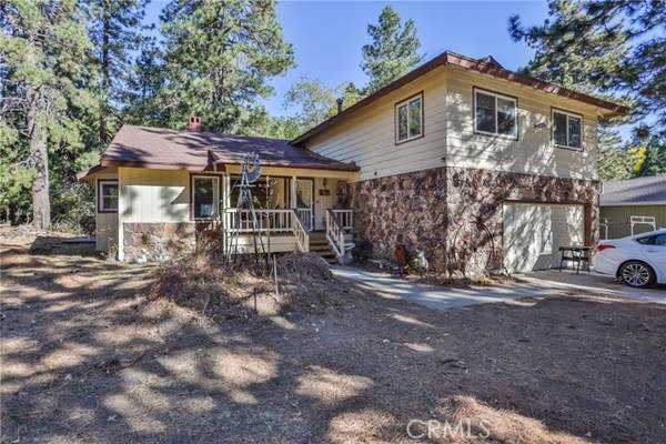 22434 Waters Drive, Crestline, CA 92325