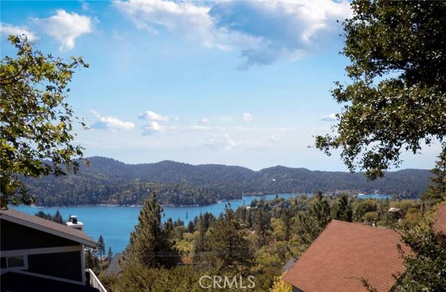 1374 Yellowstone Drive, Lake Arrowhead, CA 92352