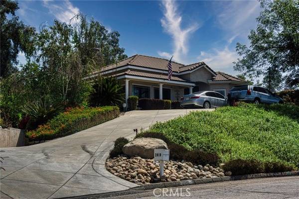 2010 E Foothill Drive, San Bernardino, CA 92404