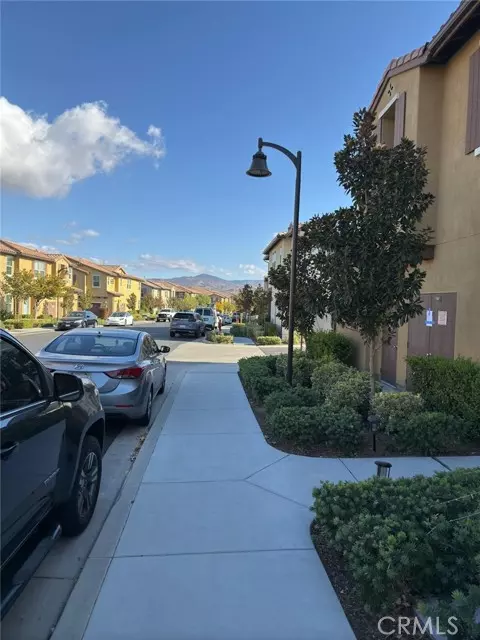 Valencia (santa Clarita), CA 91354,28660 Jardineras Drive