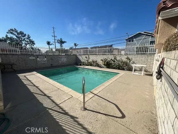 North Hills (los Angeles), CA 91343,15044 Nordhoff Street #6