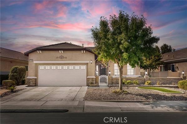 10466 Wilmington Lane, Apple Valley, CA 92308