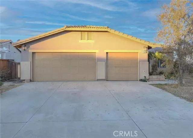 Adelanto, CA 92301,11490 Autumn Street