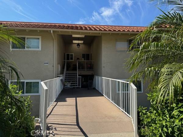 2296 Via Puerta #B, Laguna Woods, CA 92637